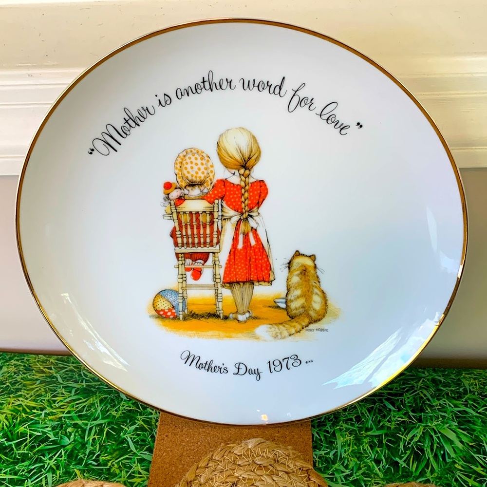 Holly Hobbie Mother’s Day plate with gold trim, EUC